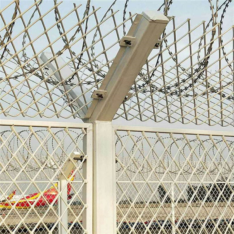 上海監(jiān)獄刀刺鋼網(wǎng)墻圖片3