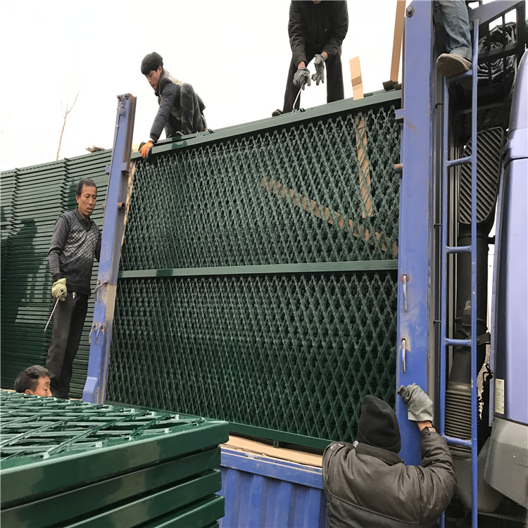 上海監(jiān)獄刀刺鋼網(wǎng)墻圖片4