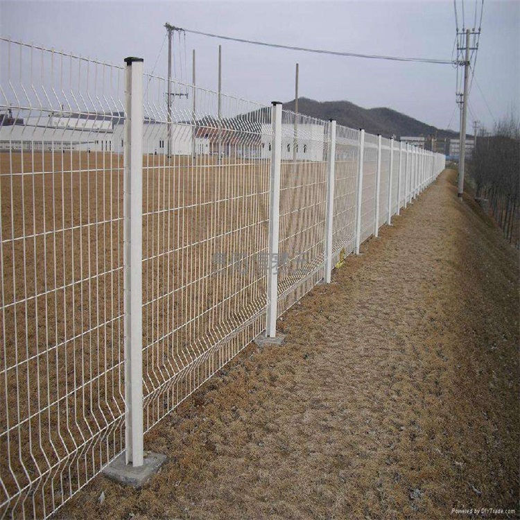 上海金屬網墻隔離柵的用途圖片3