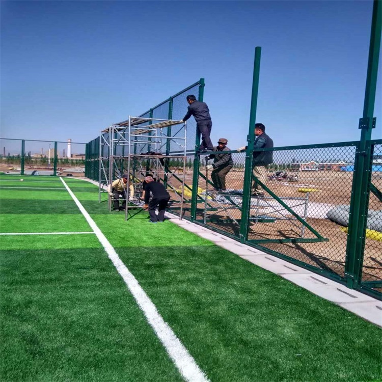 上海籃球場(chǎng)套管式圍欄圖片1