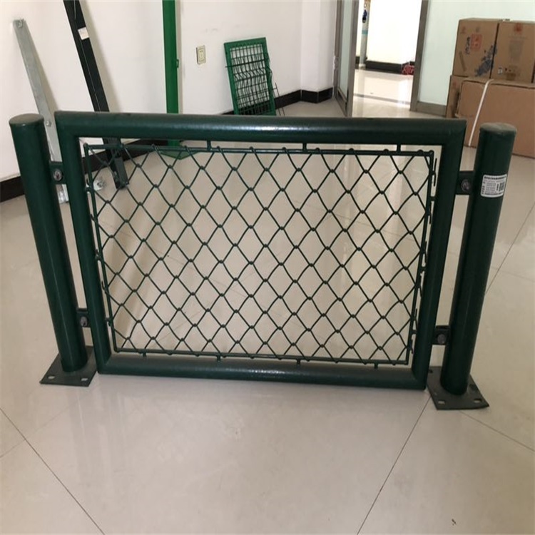 上海籃球場(chǎng)套管式圍欄圖片4