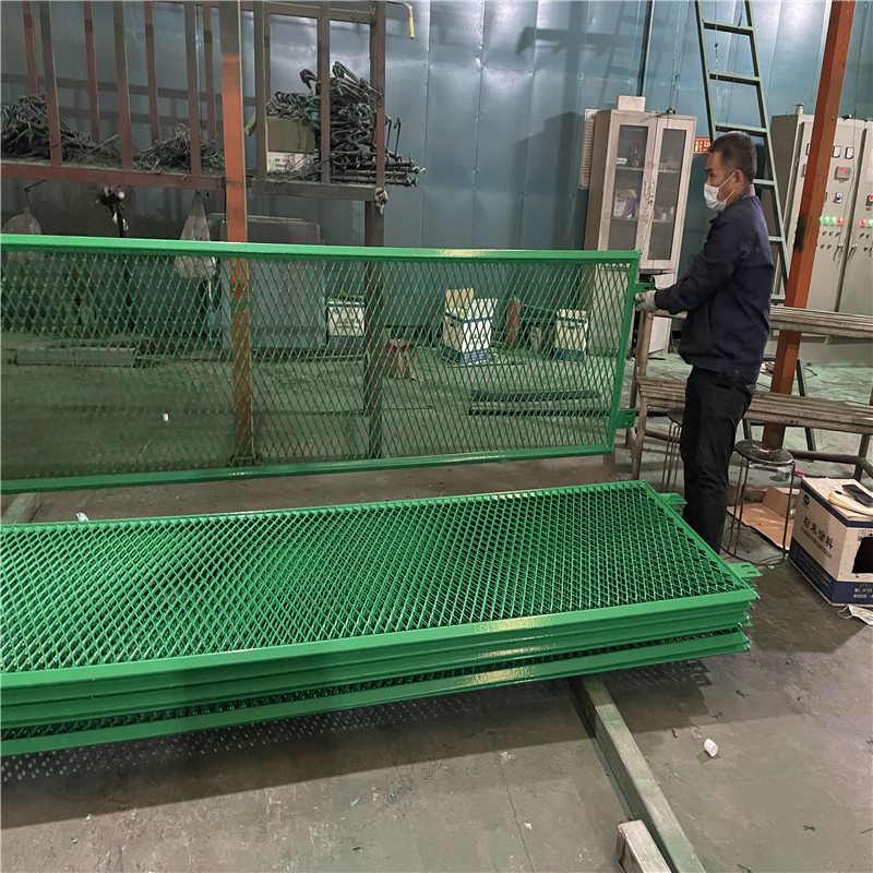 上海高速公路菱形防眩網(wǎng)圖片4