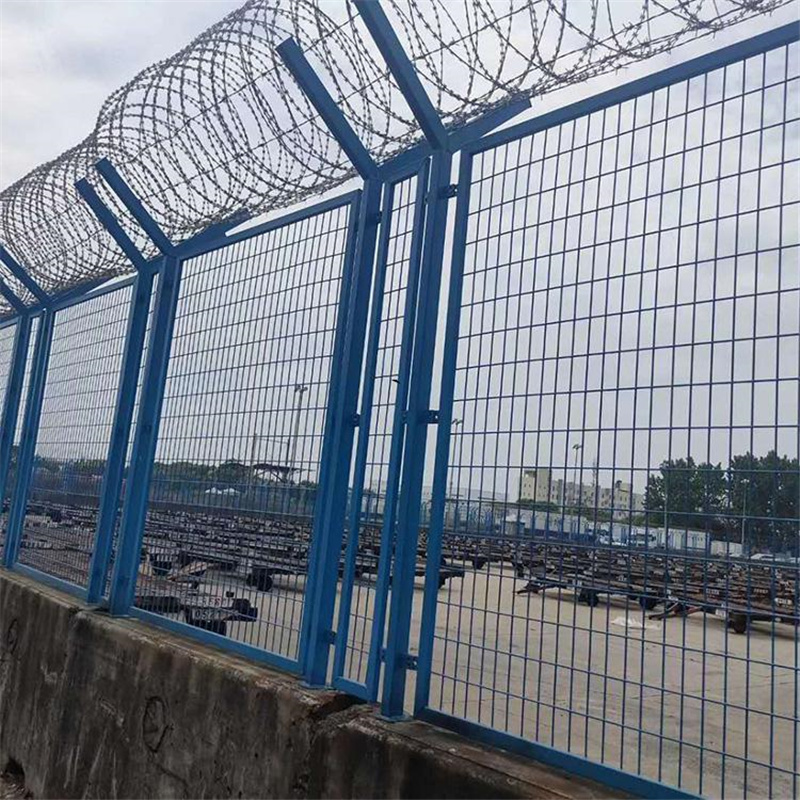 上海 監(jiān)獄高墻隔離網(wǎng)圖片1