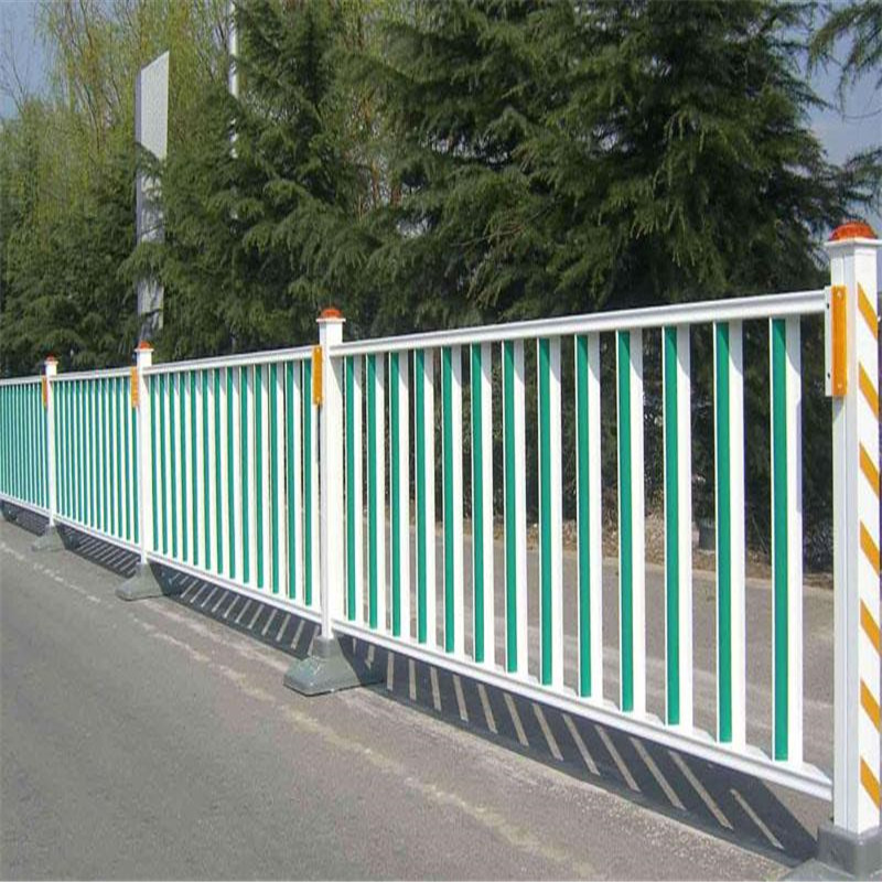 上海移動(dòng)鐵馬護(hù)欄圖片2