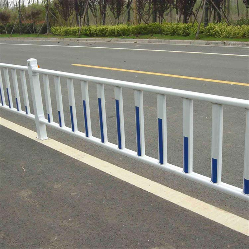 上海移動(dòng)鐵馬護(hù)欄圖片2