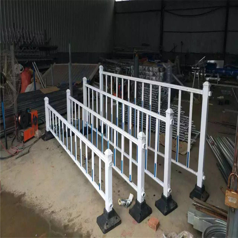 上海交通護(hù)欄圖片2