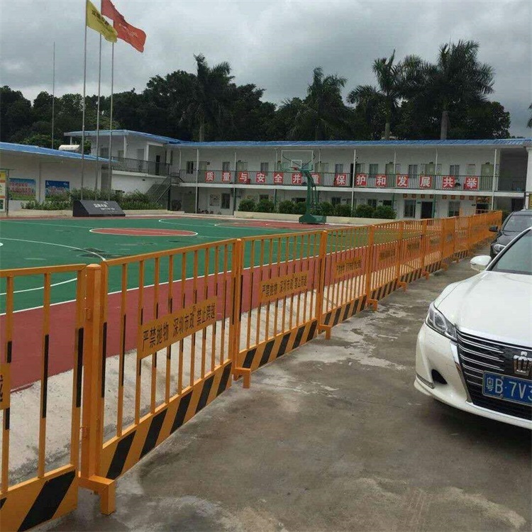 臨時阻攔隔離柵