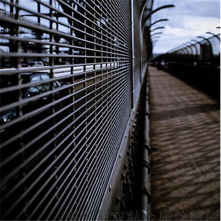 上海358鋼網(wǎng)墻圖片2