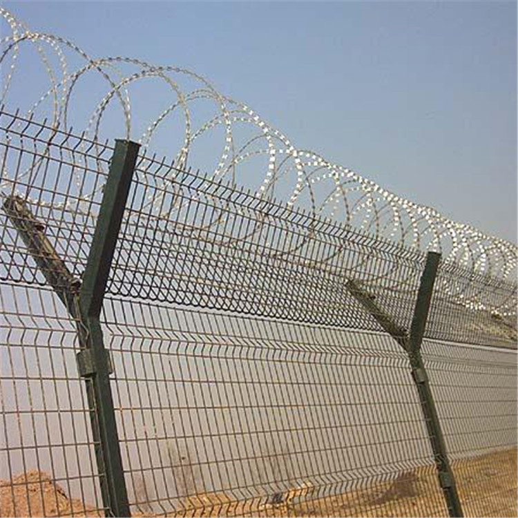 監(jiān)獄圍墻隔離網(wǎng)圖片4
