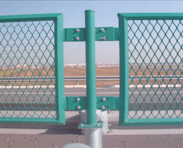 上海高速防眩網隔離柵圖片4