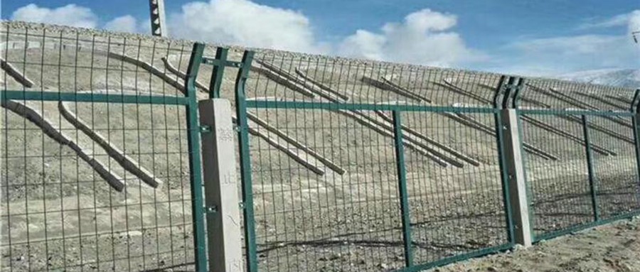 上海鐵路路基防護(hù)柵欄