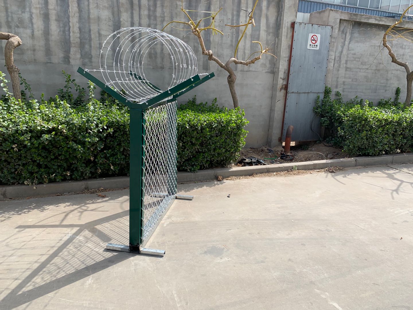 上海鋁包鋼絲機(jī)場圍界網(wǎng)圖片3