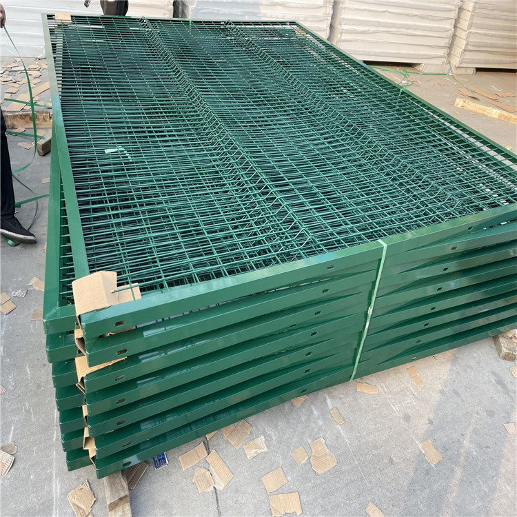 上海機場防護安全鋼筋隔離柵圖片2