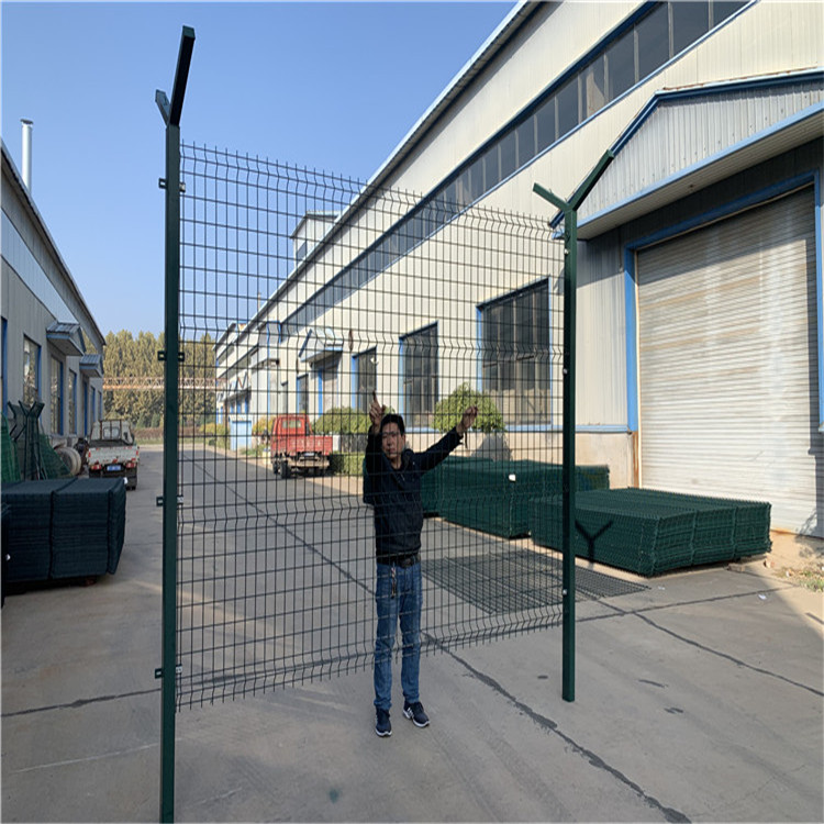 上海機場飛行區鋼筋網圍界圖片2