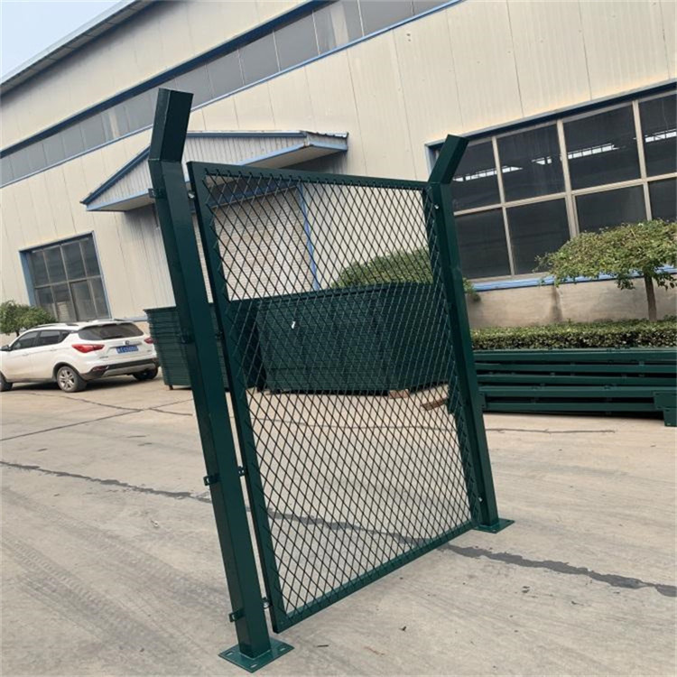 海關保稅區物理金屬菱形孔圍欄網