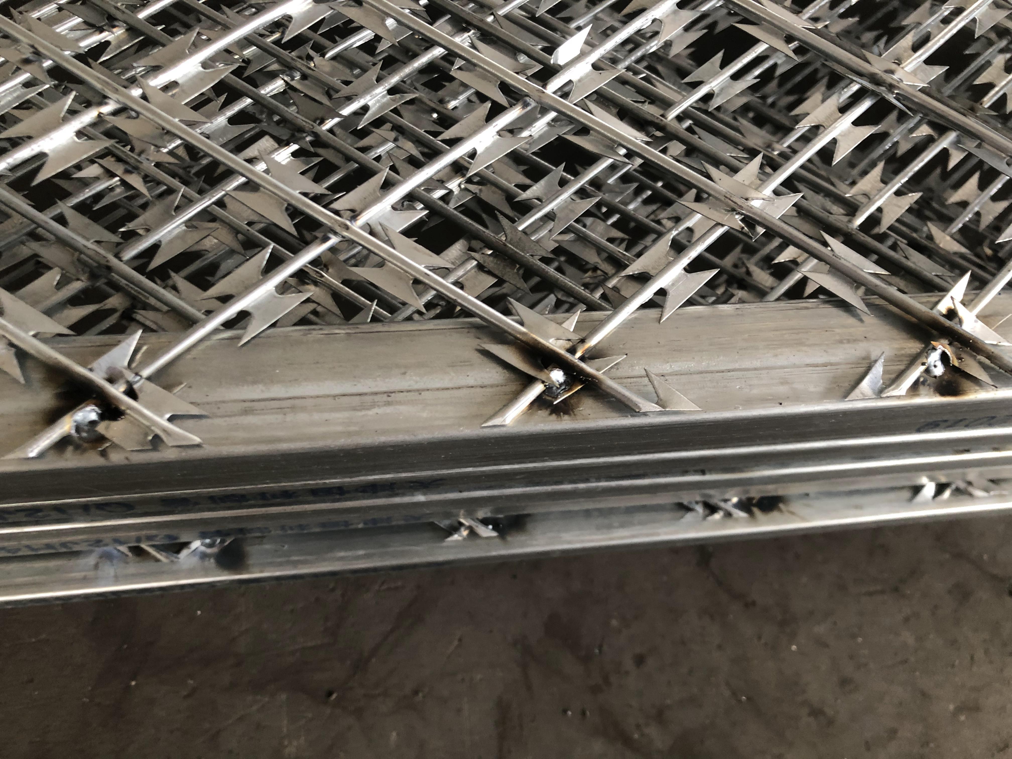 監獄焊接刀刺防護網圖片2