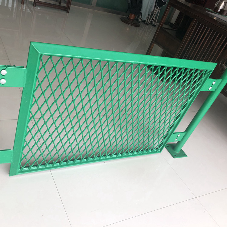 上海高速公路防眩網(wǎng)圖片2