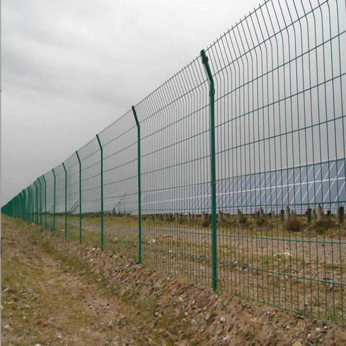 上海光伏電站隔離圍欄網(wǎng)圖片3